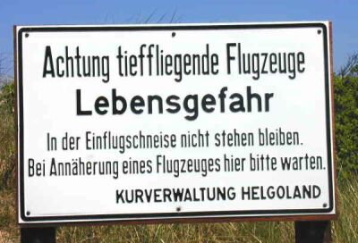 Flugplatz-Schild