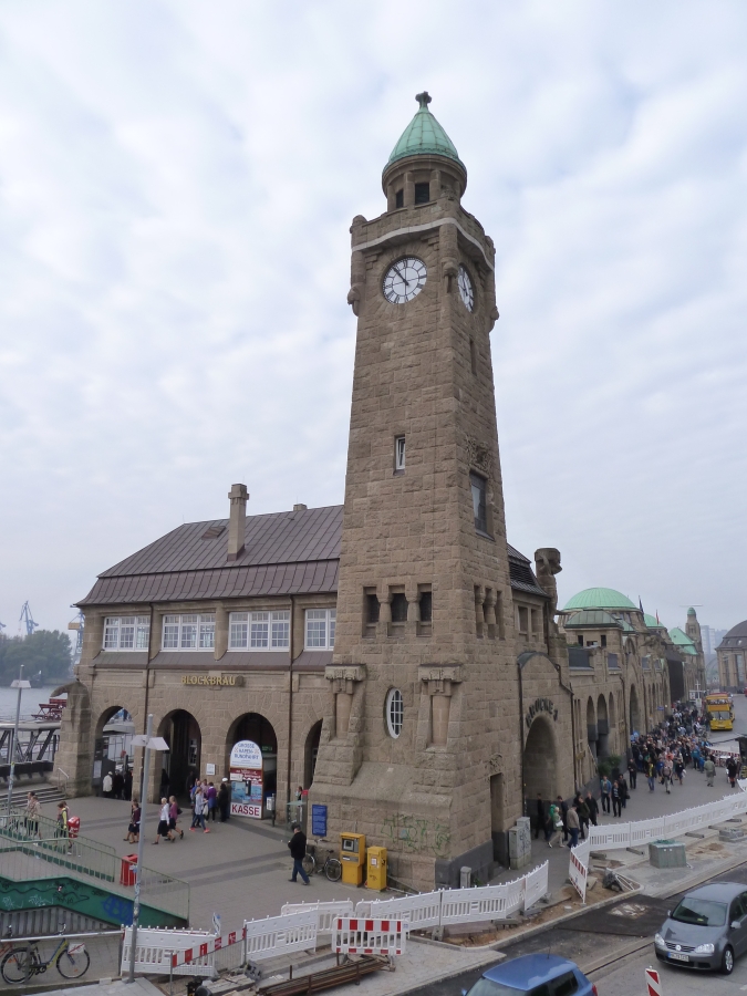 Landungsbruecken_Turm