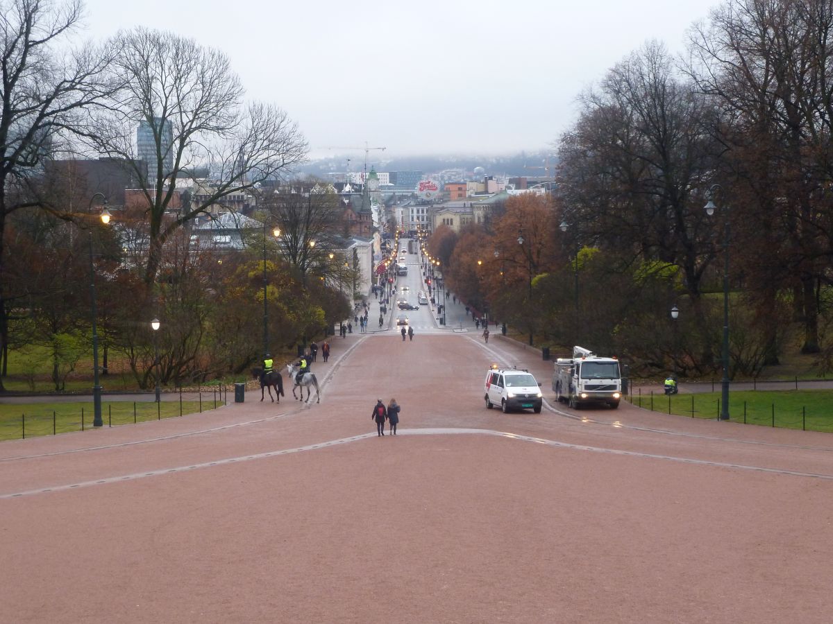 Blick vom Schloss weg