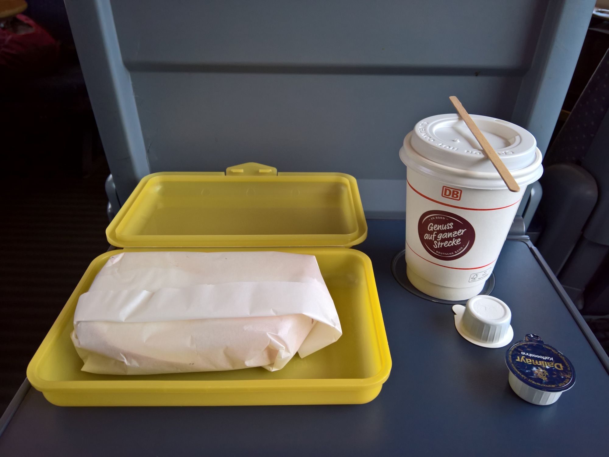Frühstück im Zug