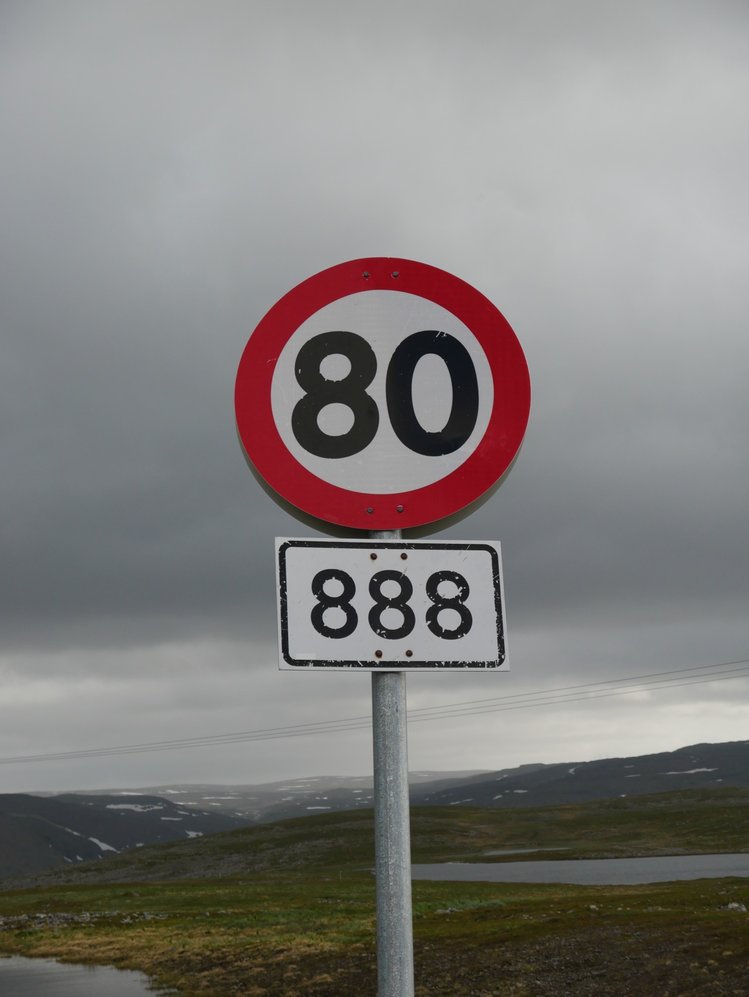 Straße 888, 80 km/h