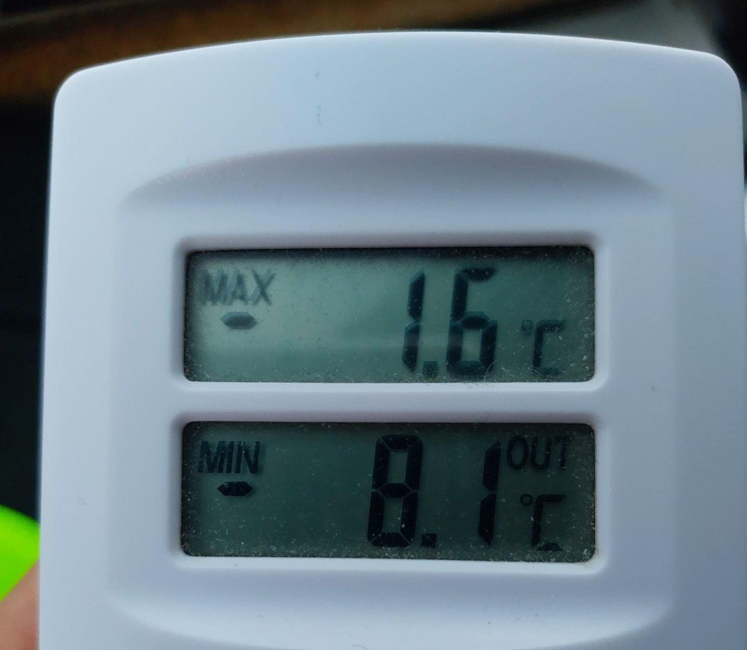 Thermometer: -8 °C